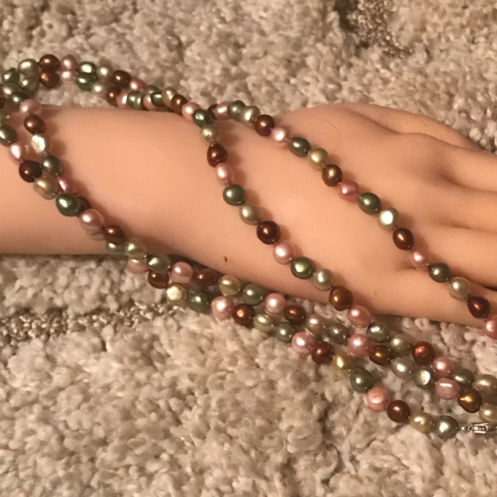 Beautiful 💚42” Pearl Necklace